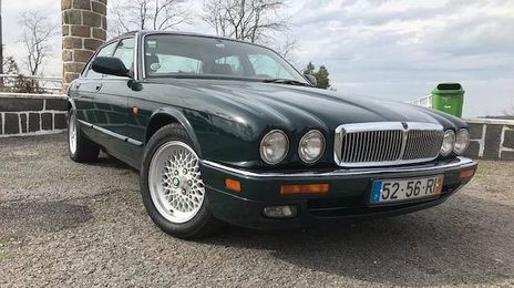 Jaguar XJ8 • 1996 • 149,999 km
