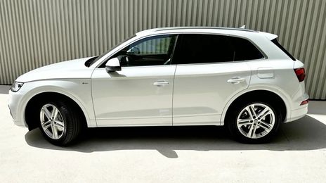 Audi Q5 • 2020 • 54,000 km