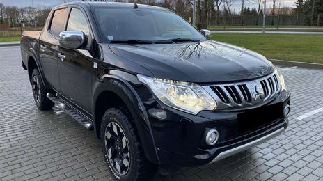 Mitsubishi L200 • 2015 • 197,000 km