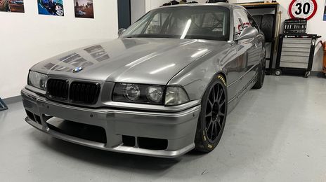BMW M3 • 1995 • 1 km
