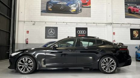 Kia Stinger • 2025 • 83,000 km