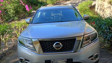 Nissan Pathfinder • 2015 • 79,900 km