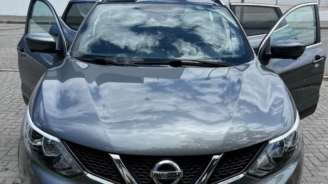 Nissan Qashqai • 2017 • 123,400 km