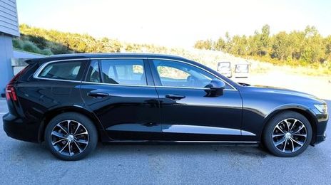 Volvo V60 • 2020 • 69,000 km