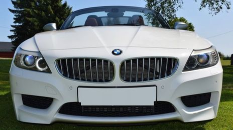BMW Z4 • 2010 • 115,000 km