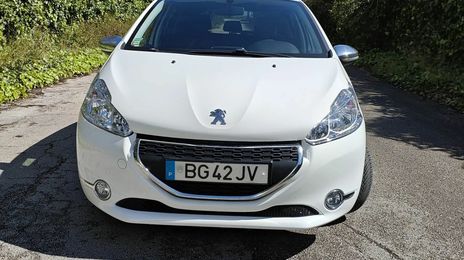Peugeot 2008 • 2015 • 100,100 km