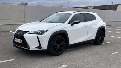 Lexus UX • 2021 • 17,143 km