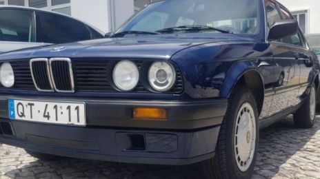 BMW 3 Series • 1990 • 231,000 km