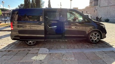 Mercedes-Benz 310 Van • 2019 • 74,500 km