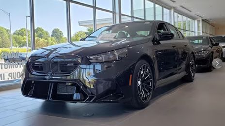 BMW i8 • 2026 • 25 km