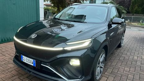 Mazda 3 • 2023 • 16,000 km