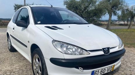Peugeot 206 • 2003 • 198,000 km