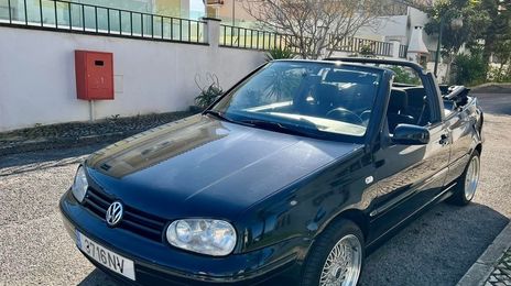 Volkswagen Golf • 2010 • 80,000 km
