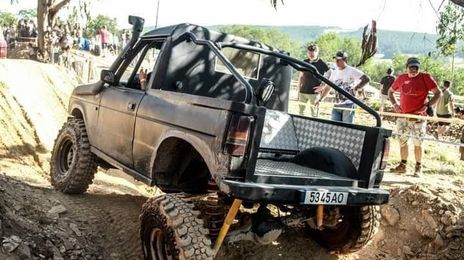 Land Rover Discovery • 2000 • 80,000 km