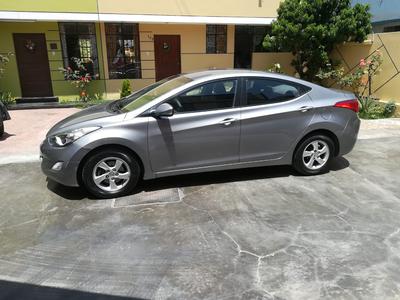 Hyundai Elantra • 2013 • 94,000 km
