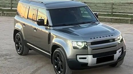 Land Rover Defender • 2022 • 7,000 km