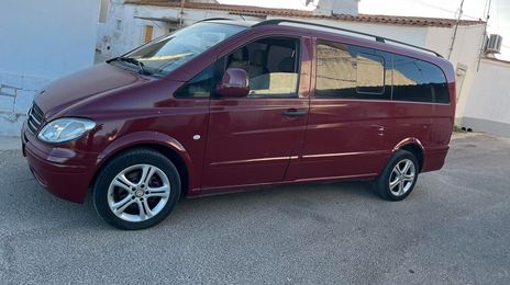 Mercedes-Benz E • 2008 • 200,000 km