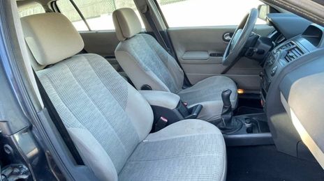 Renault Mégane • 2006 • 299,000 km