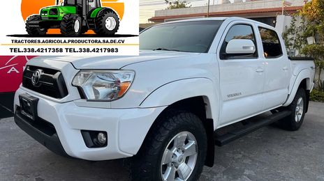 Toyota Tacoma • 2015 • 34,000 km