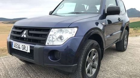 Mitsubishi Montero • 2010 • 229,000 km
