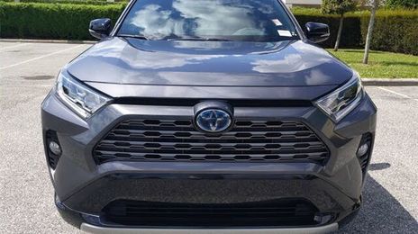 Toyota RAV4 Hybrid • 2021 • 22,422 km