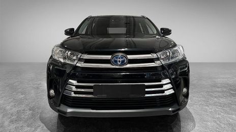 Toyota Highlander • 2018 • 99,921 km