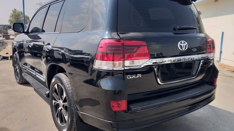 Toyota Land Cruiser • 2016 • 45 km