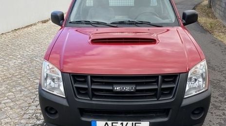 Isuzu D-MAX • 2009 • 90,000 km