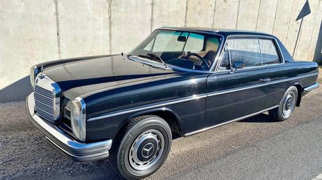 Mercedes-Benz 200 - 300 • 1972 • 49,000 km