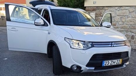 Mitsubishi Outlander • 2015 • 194,000 km