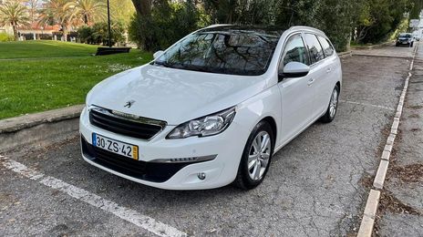 Peugeot 308 • 2017 • 89,000 km