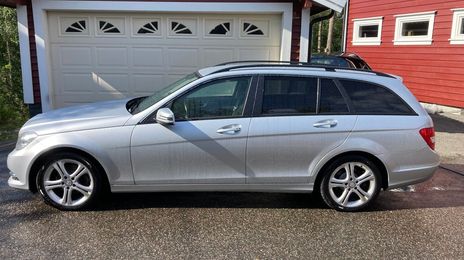 Mercedes-Benz C-Class • 2013 • 256,473 km