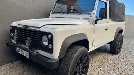 Land Rover Defender • 1996 • 170,000 km
