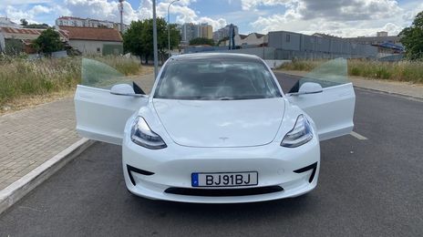 Tesla Model 3 • 2020 • 95,987 km