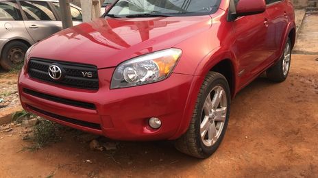 Toyota RAV4 • 2013 • 24 km