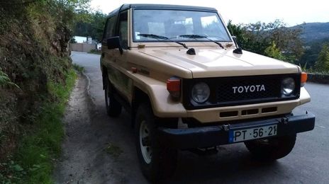 Toyota GT86 • 1986 • 249,999 km