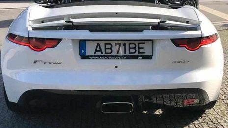 Jaguar F-Type • 2019 • 19,000 km