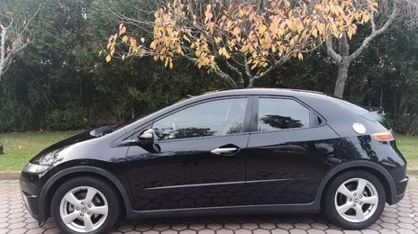 Honda Civic • 2007 • 190,000 km