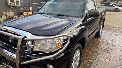 Toyota Tacoma • 2016 • 50,000 km