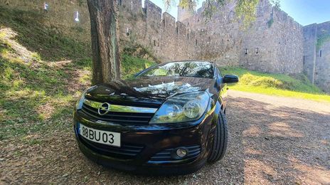 Opel Astra • 2006 • 249,999 km