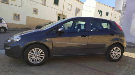 Fiat Punto • 2017 • 54,920 km