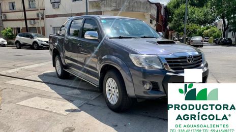 Toyota Hilux • 2015 • 45,000 km