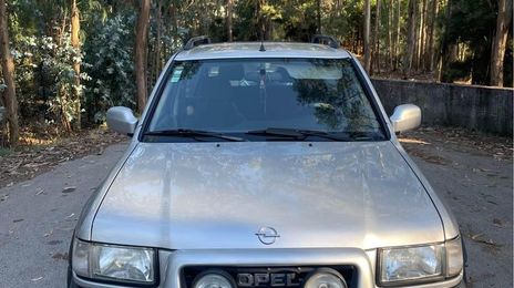 Opel Frontera • 2000 • 230,000 km