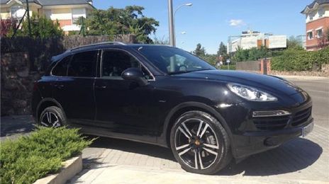 Porsche Cayenne • 2013 • 219,000 km