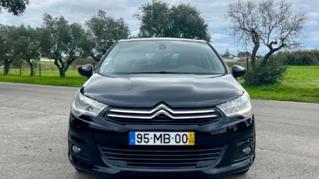 Citroën C4 • 2011 • 180,000 km
