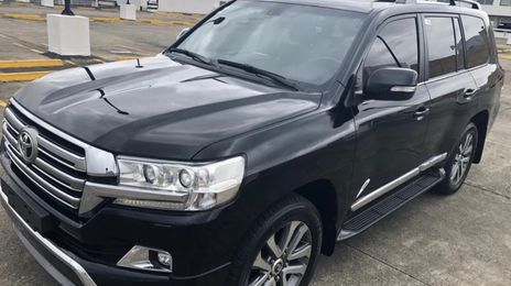 Toyota Land Cruiser • 2018 • 85,000 km