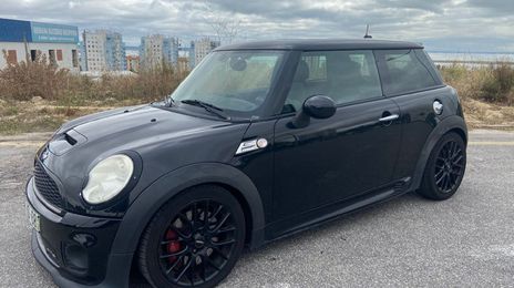 MINI Cooper • 2010 • 9,900 km