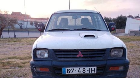 Mitsubishi L200 • 2017 • 300,000 km