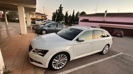 Škoda Superb Combi • 2015 • 135,000 km