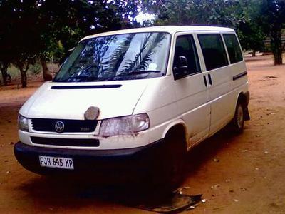 Volkswagen Caravelle • 2000 • 20,000 km